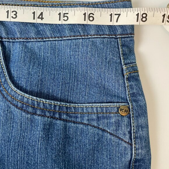 Kim Rogers Women’s Capri Jeans Size 12 Blue Denim Medium Wash Embroidered Pocket - Picture 10 of 14